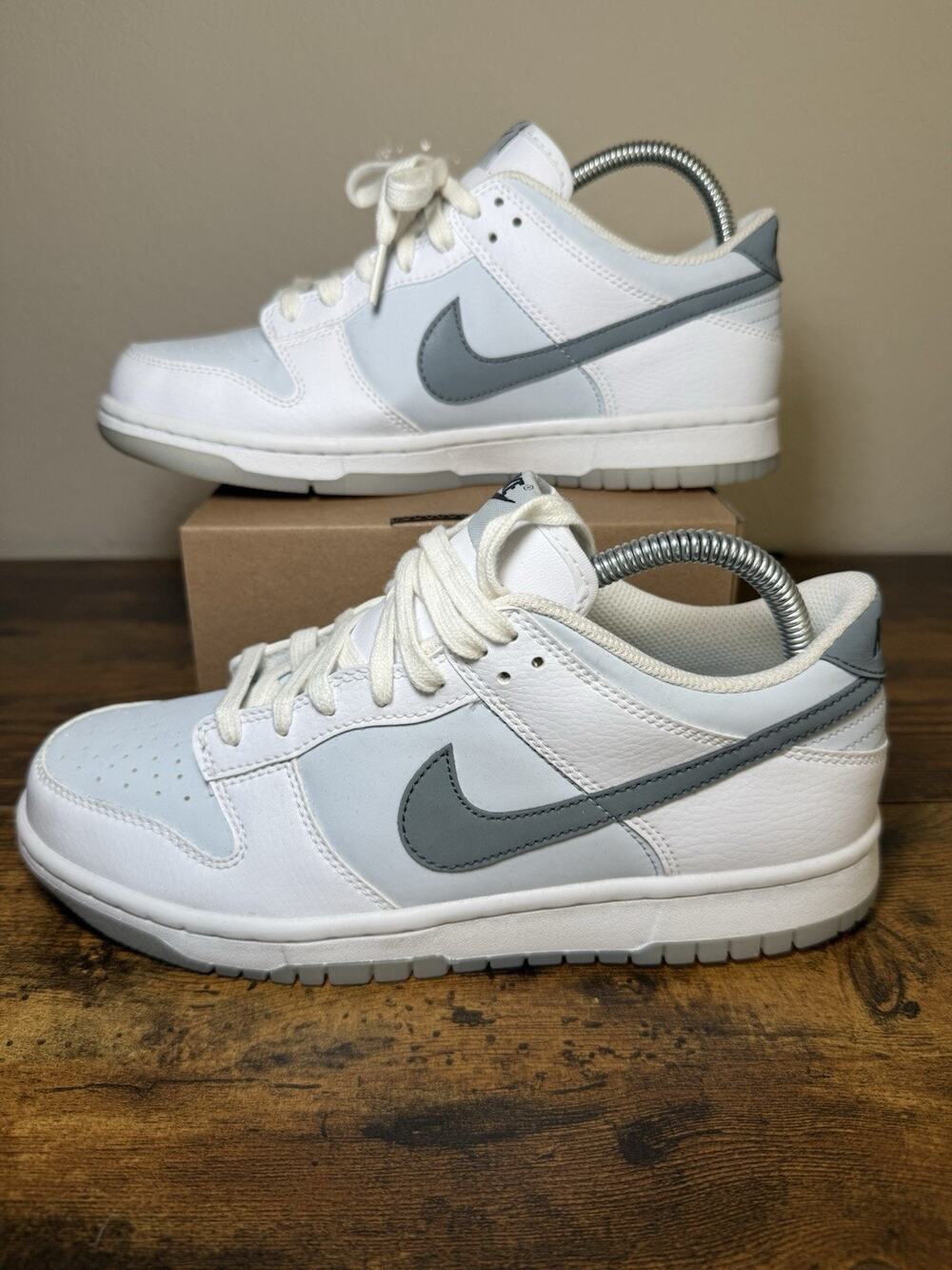Nike Dunk Low GS “Reflective Grey Swoosh" White Leather SZ 57Y /‎ 6.5 Wmn